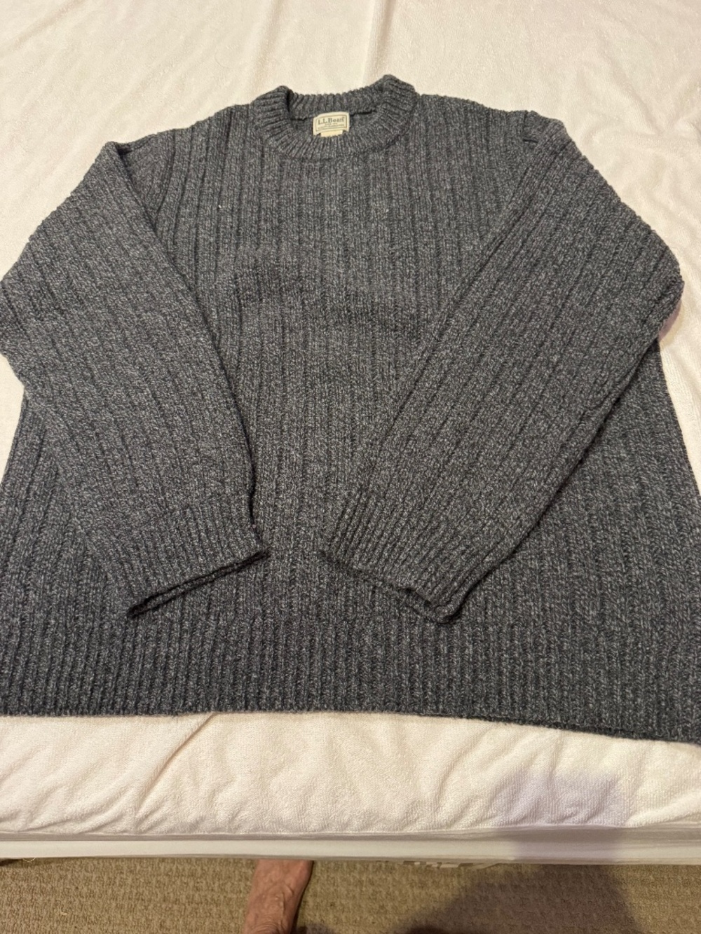 Men’s sweater, XXL, LL Bean, gray, excellent condition